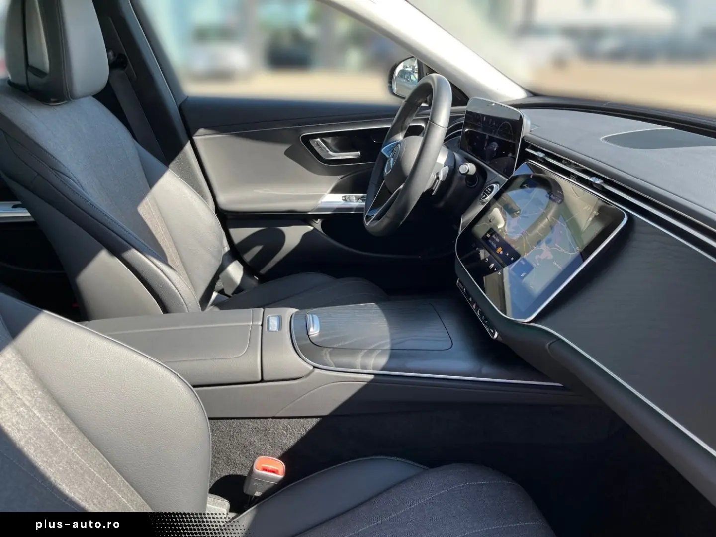 MERCEDES-BENZ Clasa E în leasing operațional MOOV