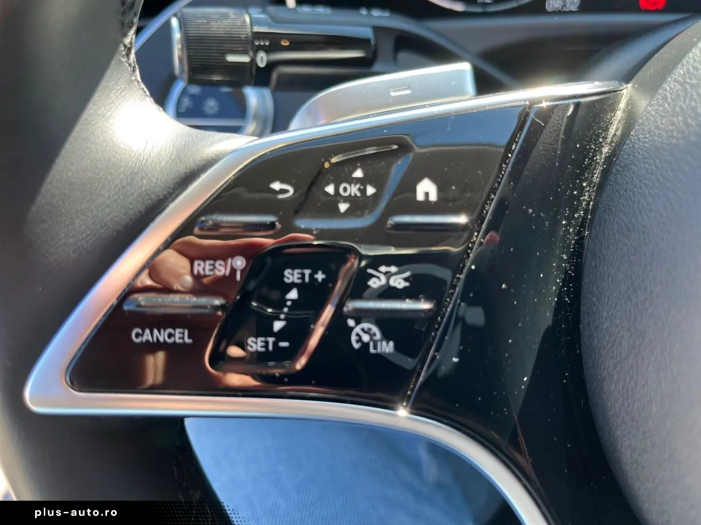 MERCEDES-BENZ Clasa E în leasing operațional MOOV