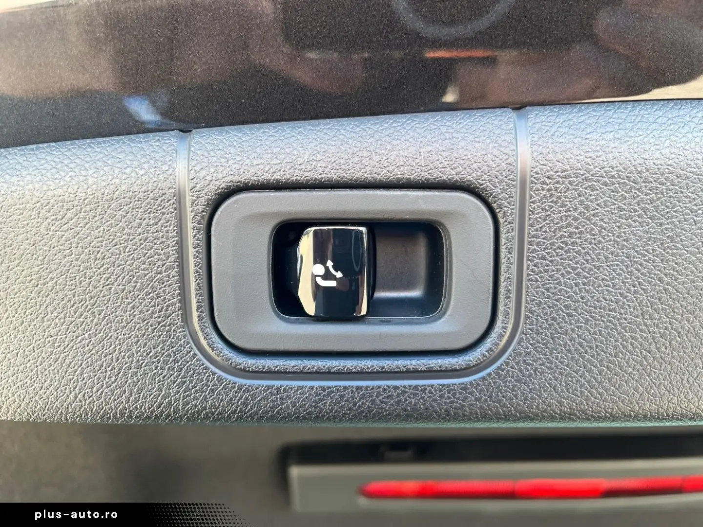 MERCEDES-BENZ Clasa E în leasing operațional MOOV