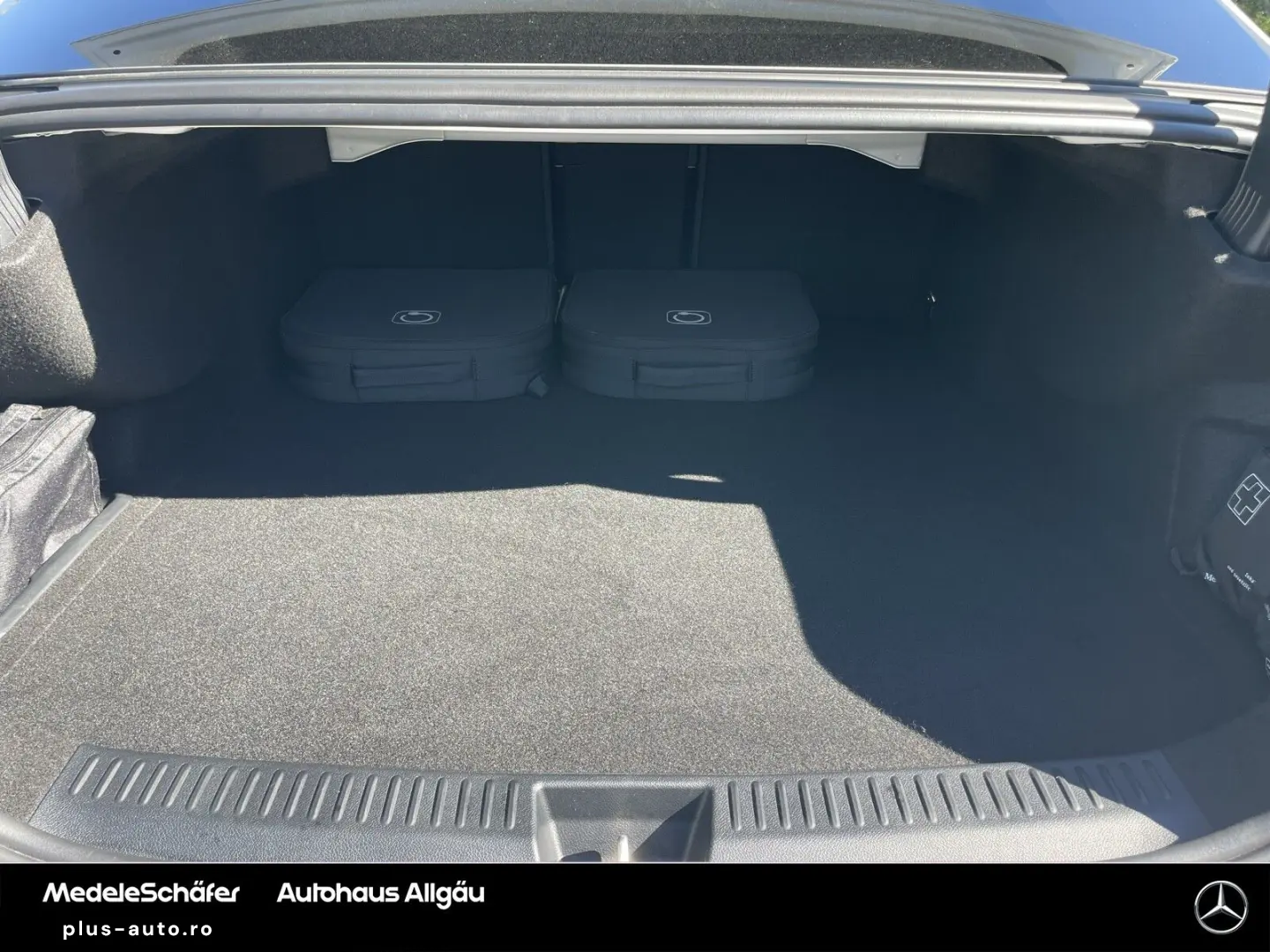 MERCEDES-BENZ E-Class 2025 — imagine 8