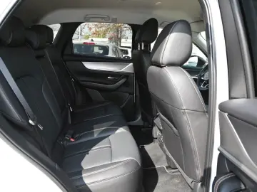 MAZDA CX-60 PHEV Homura CON-P COM-P 360  NP 58.500 -