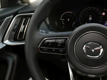MAZDA CX-60 PHEV Homura CON-P COM-P 360  NP 58.500 -