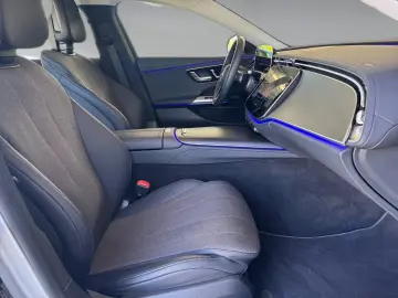 MERCEDES-BENZ E 300 e T Avantgarde Advanced 360  Dig…