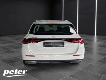 MERCEDES-BENZ E 220 d T Avantgarde Advanced LED Kamera AHK