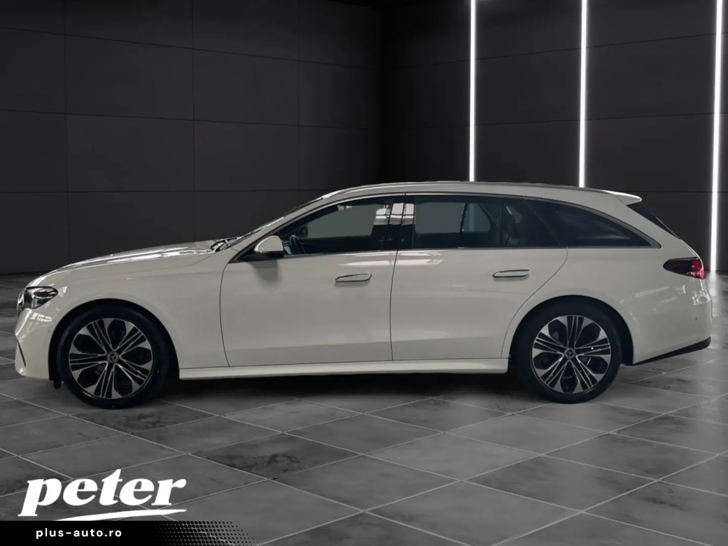 MERCEDES-BENZ Clasa E în leasing operațional MOOV