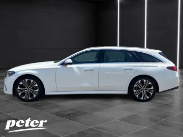 MERCEDES-BENZ E 220 d T Avantgarde Panorama-SD Distronic AHK