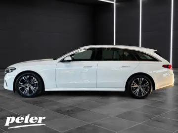 MERCEDES-BENZ E 220 d T Avantgarde Advanced LED Kamera AHK