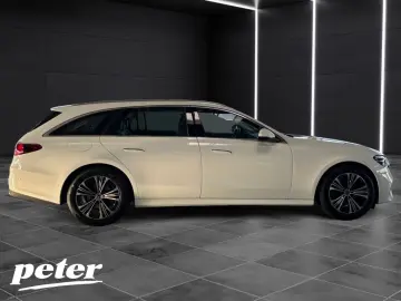 MERCEDES-BENZ E 220 d T Avantgarde Advanced LED Kamera AHK