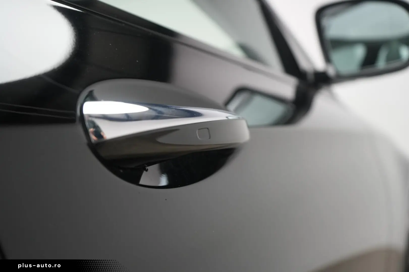 MERCEDES-BENZ E 300 e T 9G-Tronic AMG  Pano Burmester
