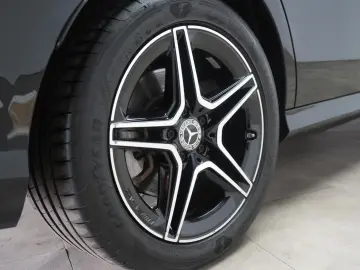 MERCEDES-BENZ E 300 e T 9G-Tronic AMG  Pano Burmester