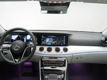 MERCEDES-BENZ E 300 e T 9G-Tronic AMG  Pano Burmester