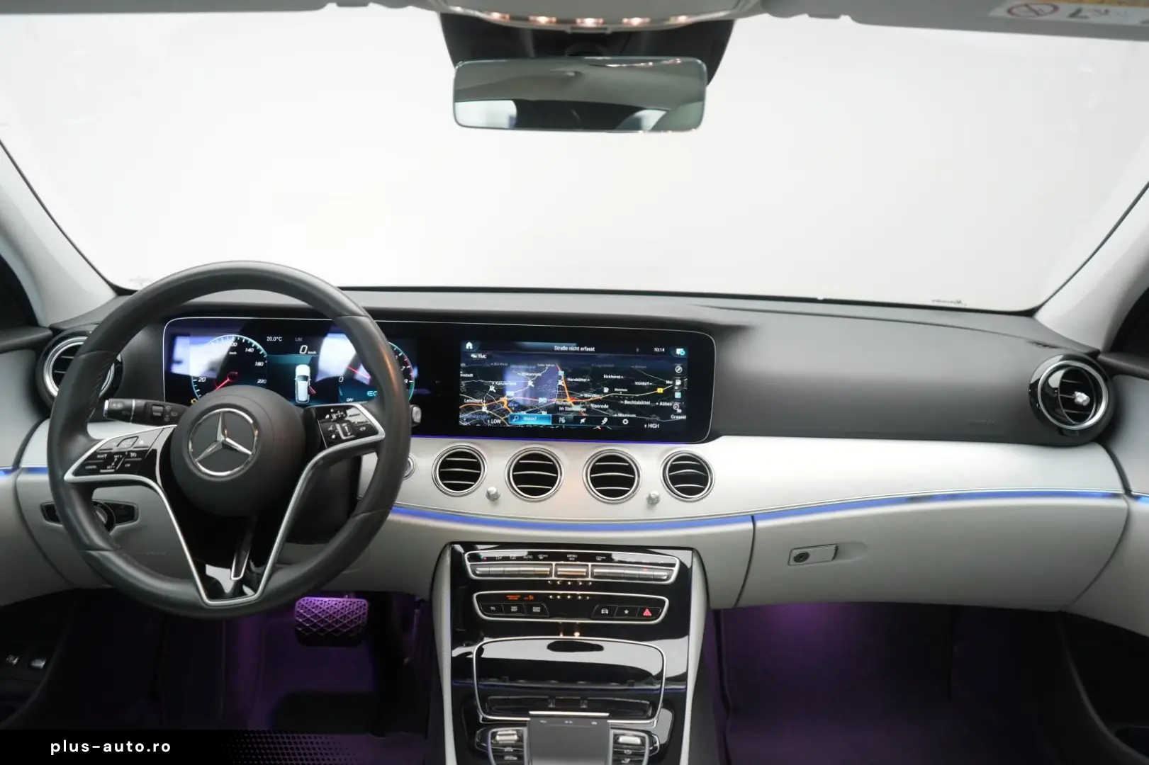 MERCEDES-BENZ E 300 e T 9G-Tronic AMG  Pano Burmester