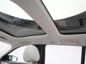 MERCEDES-BENZ E 300 e T 9G-Tronic AMG  Pano Burmester
