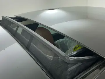 MERCEDES-BENZ E 300 e AMG Allrad 19 Pano Distro Night