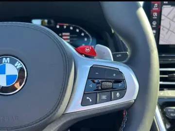 BMW M8 Competition Cabrio xDrive Laser TV Neck Heat