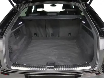 Audi Q8 50 TDI quattro competition plus