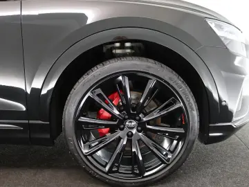Audi Q8 50 TDI quattro competition plus