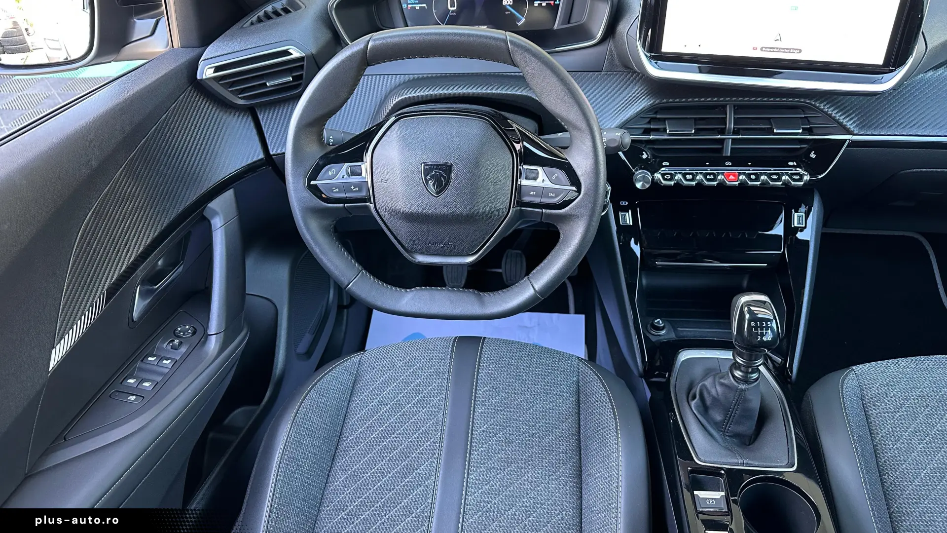 Peugeot 2008 1.2 Benzina 101 CP An 2024