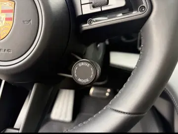 Porsche Taycan Black Edition