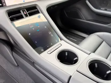 Porsche Taycan Black Edition