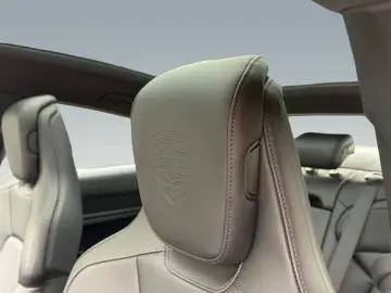Porsche Taycan Black Edition
