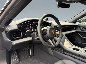 Porsche Taycan Black Edition