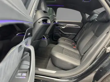 Audi A8 3.0 50 TDI Quattro S-Line AHK