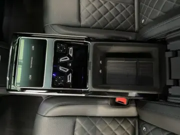 Audi A8 3.0 50 TDI Quattro S-Line AHK