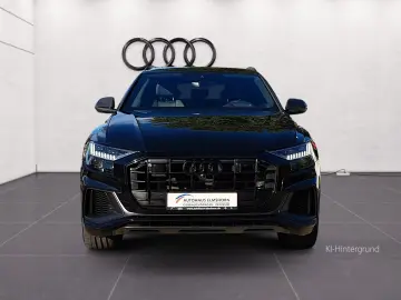 Audi Q8 55 TFSI quattro tiptr. S line PANO