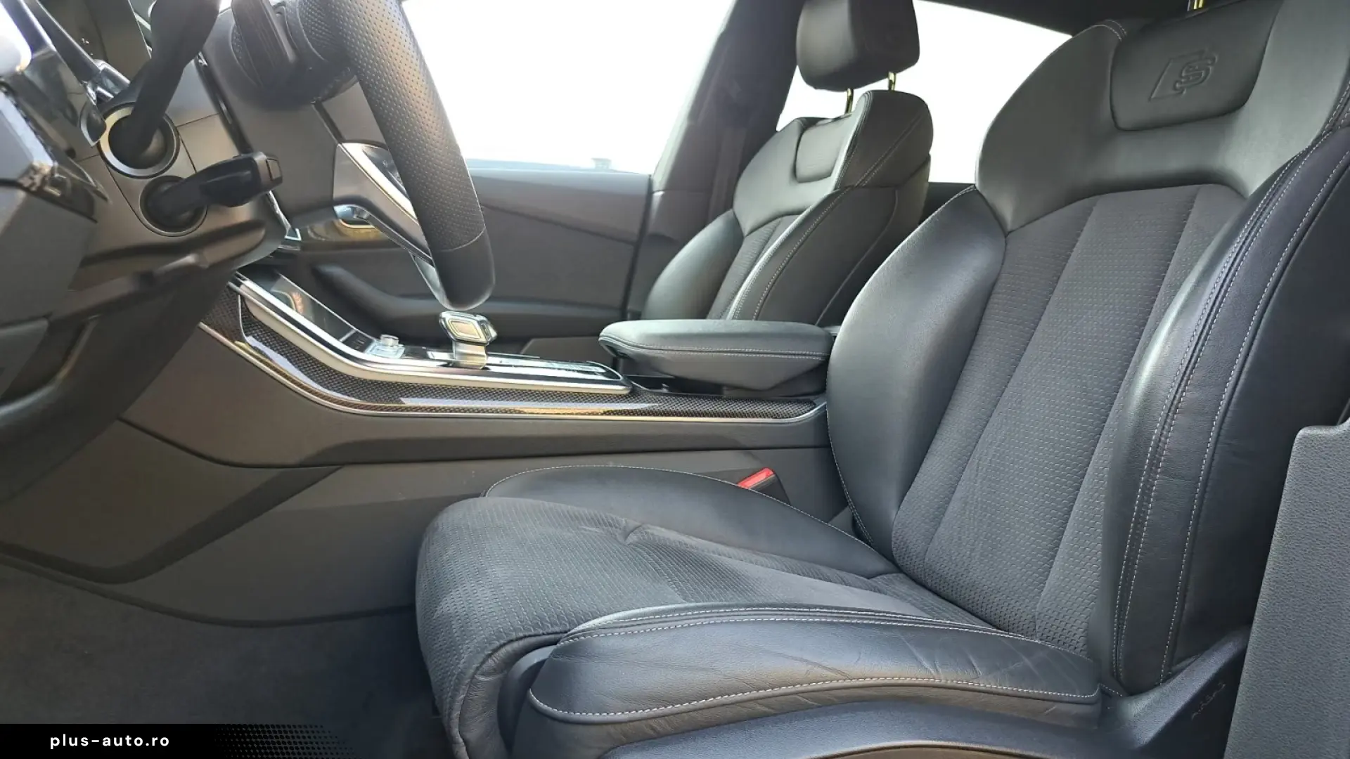 Audi Q8 55 TFSI quattro tiptr. S line PANO
