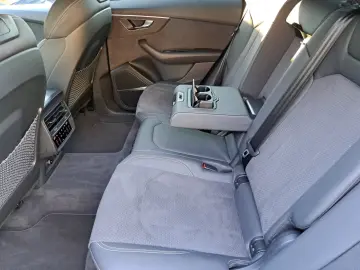Audi Q8 55 TFSI quattro tiptr. S line PANO