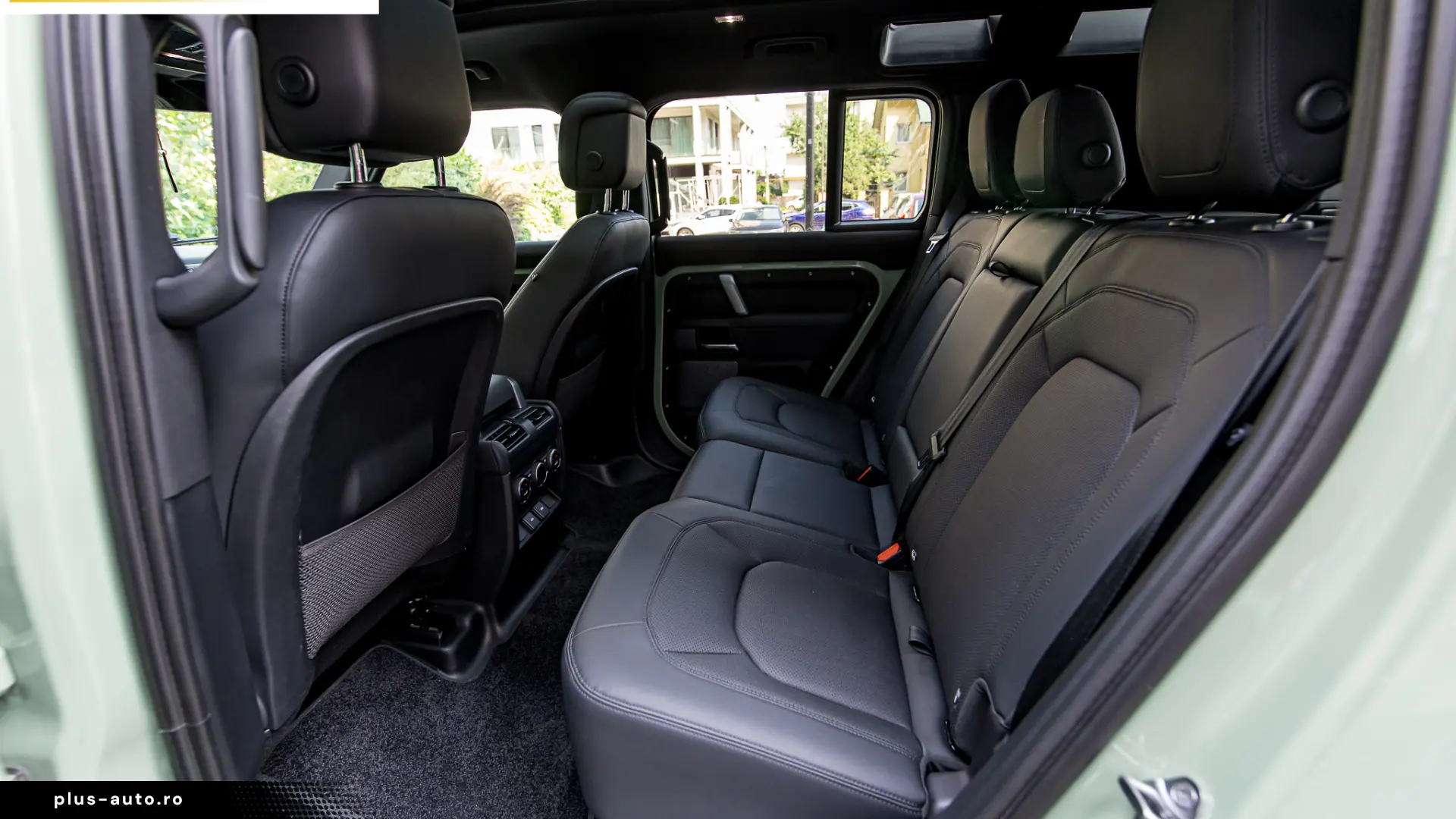 Land Rover Defender 75 EDITION