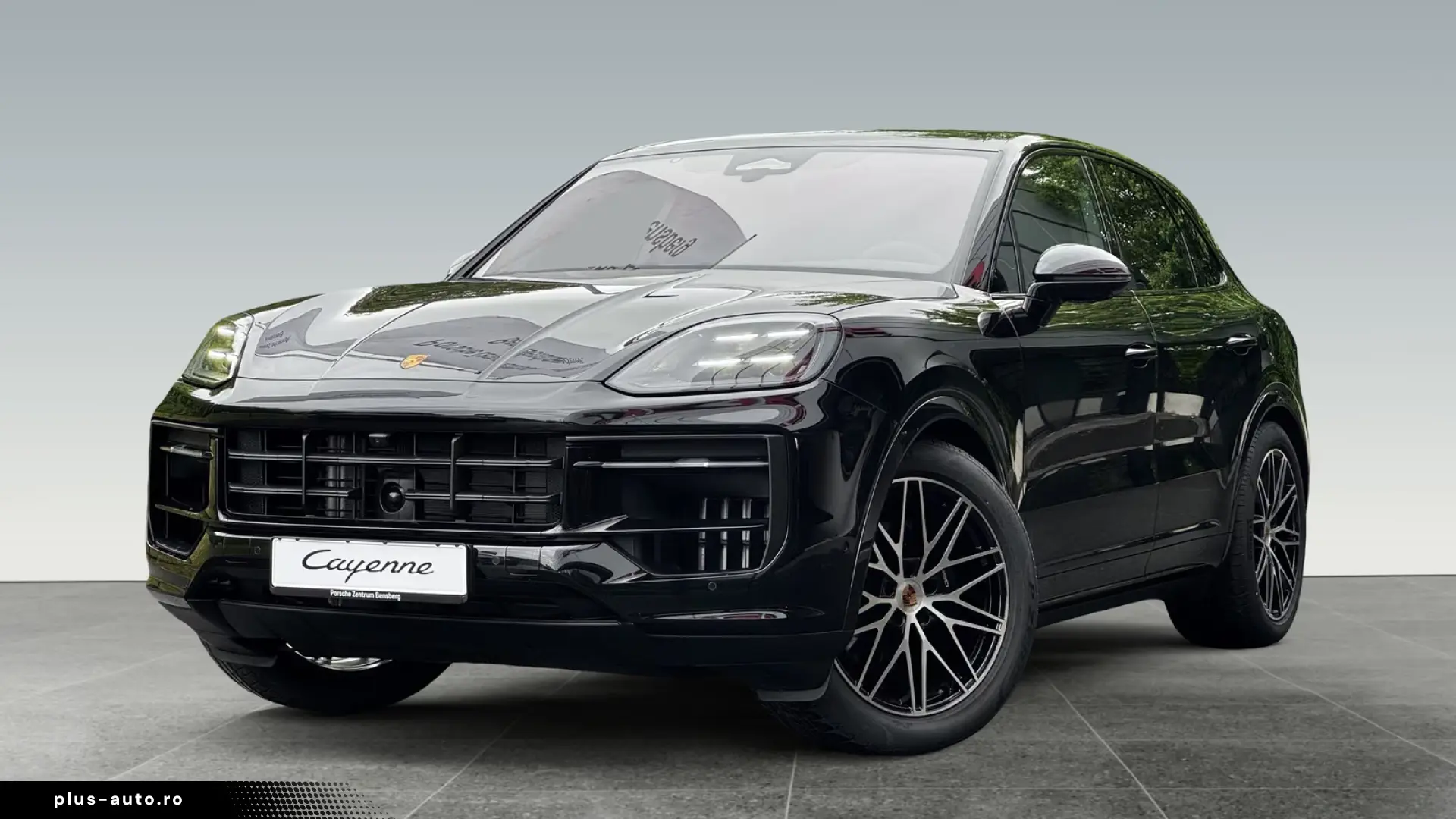 PORSCHE Cayenne în leasing operațional MOOV