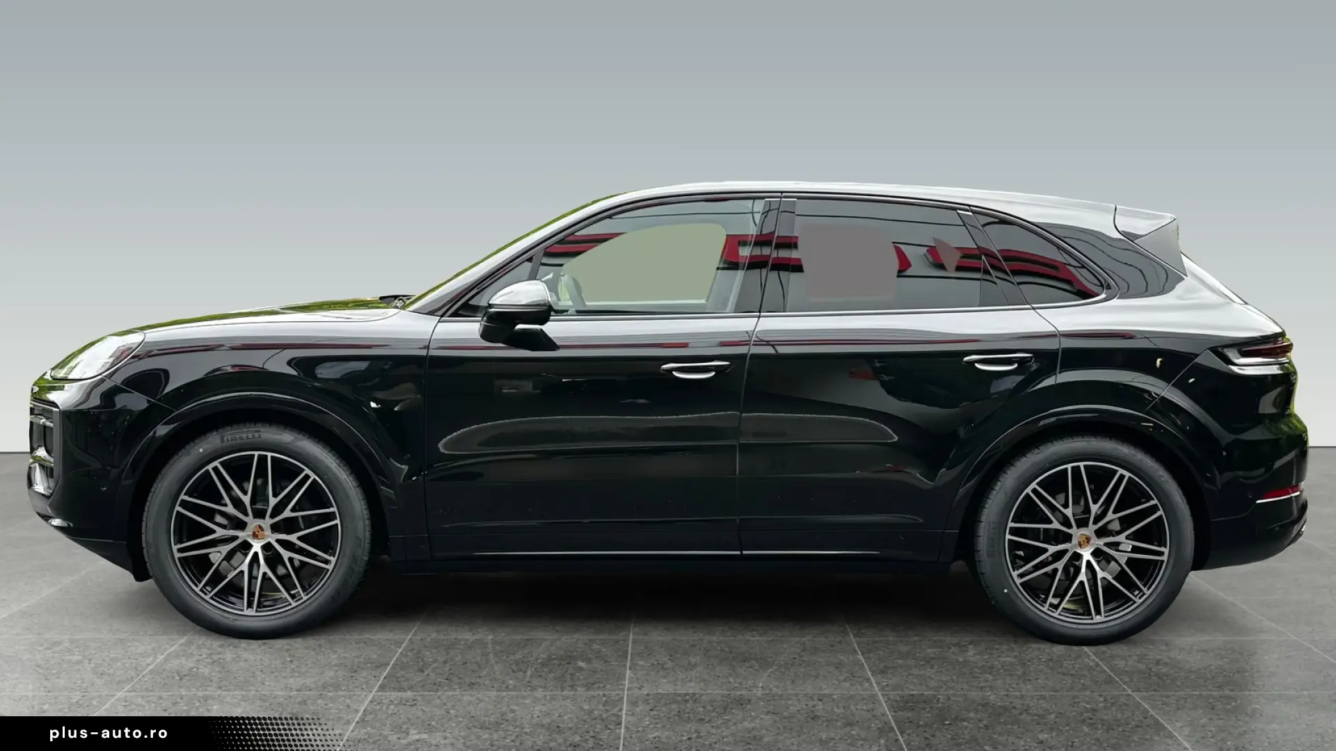 PORSCHE Cayenne în leasing operațional MOOV