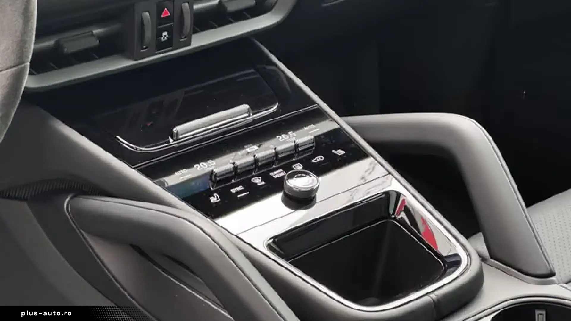 PORSCHE Cayenne în leasing operațional MOOV