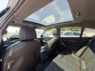 BMW 520i Limousine AHK Head-Up Pano