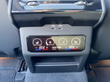 BMW 520i Limousine AHK Head-Up Pano
