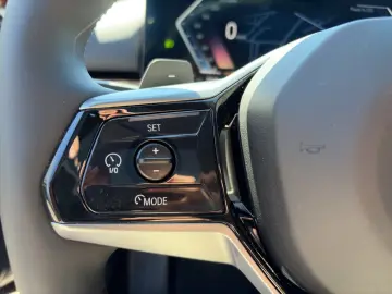 BMW 520i Limousine AHK Head-Up Pano