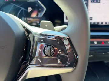 BMW 520i Limousine AHK Head-Up Pano