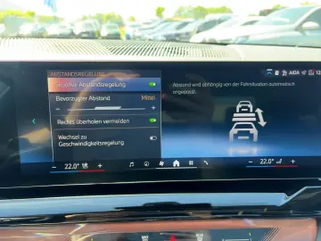 BMW 520i Limousine AHK Head-Up Pano