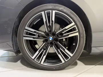 BMW 740 d xDrive M Sportpaket Pro