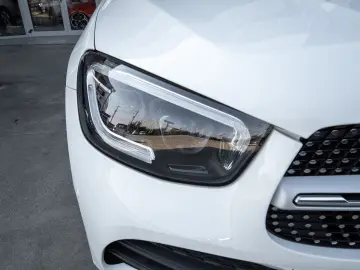Mercedes-Benz GLC 300 4MATIC  2 SETURI ROTI