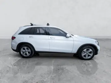 Mercedes-Benz GLC 300 4MATIC  2 SETURI ROTI
