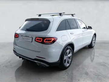 Mercedes-Benz GLC 300 4MATIC  2 SETURI ROTI