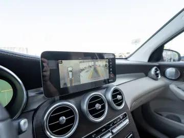 Mercedes-Benz GLC 300 4MATIC  2 SETURI ROTI