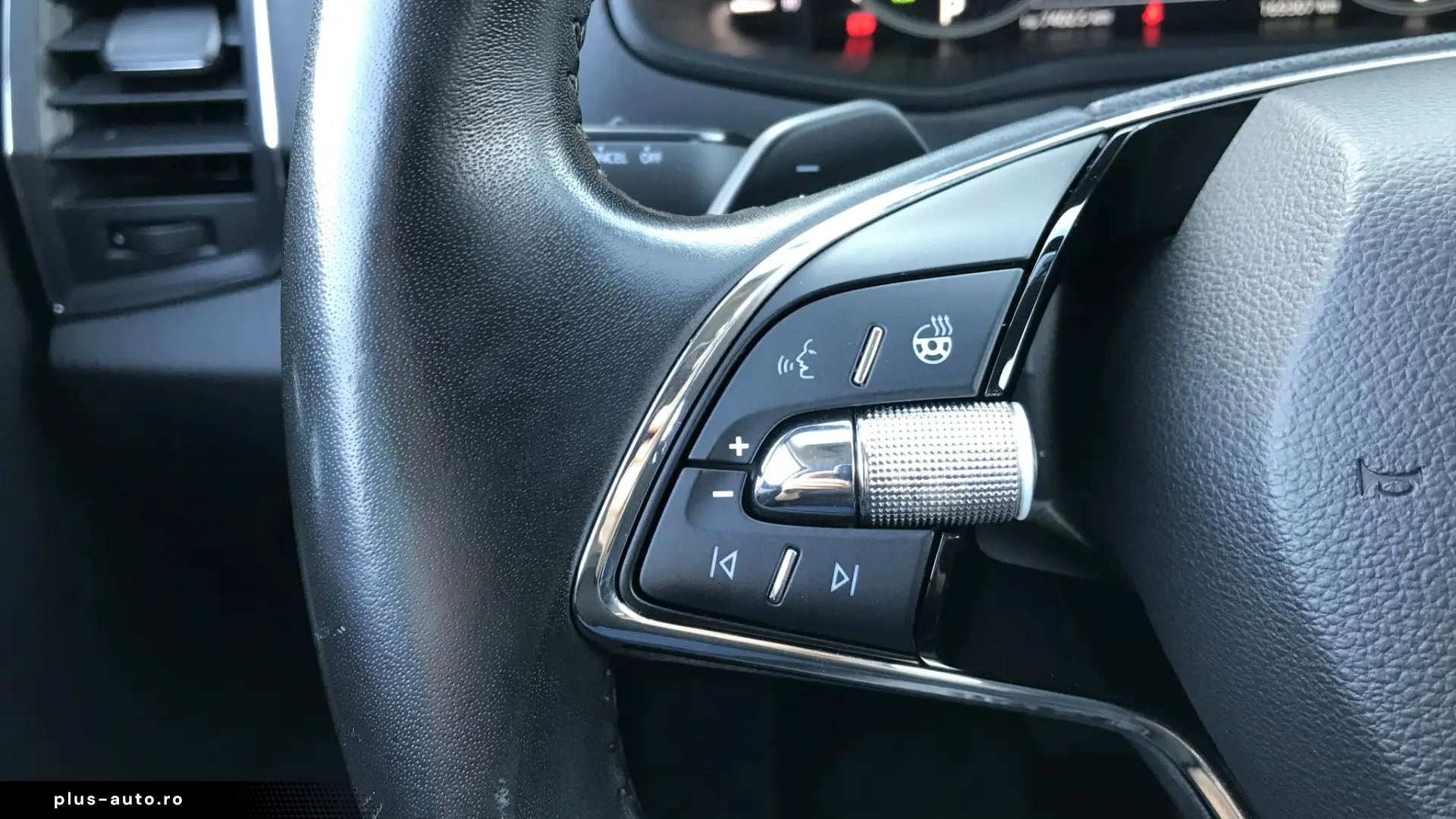 SKODA KAROQ 2.0 TDI 4x4 DSG Ambition