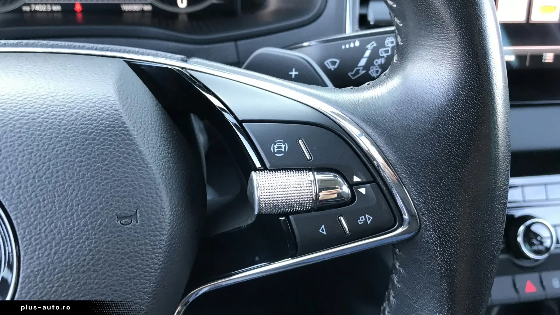 SKODA KAROQ 2.0 TDI 4x4 DSG Ambition