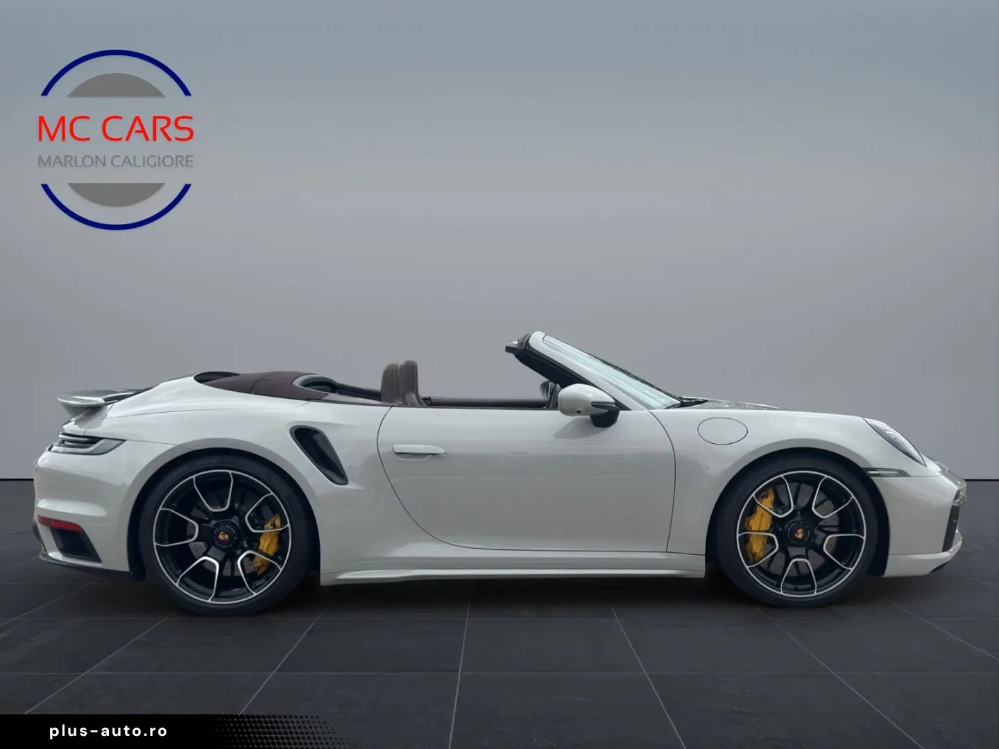 PORSCHE 911 în leasing operațional MOOV