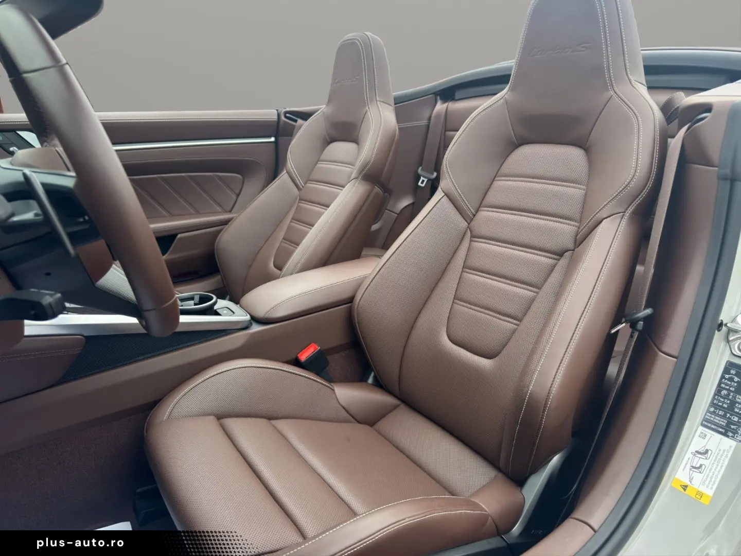 PORSCHE 911 în leasing operațional MOOV
