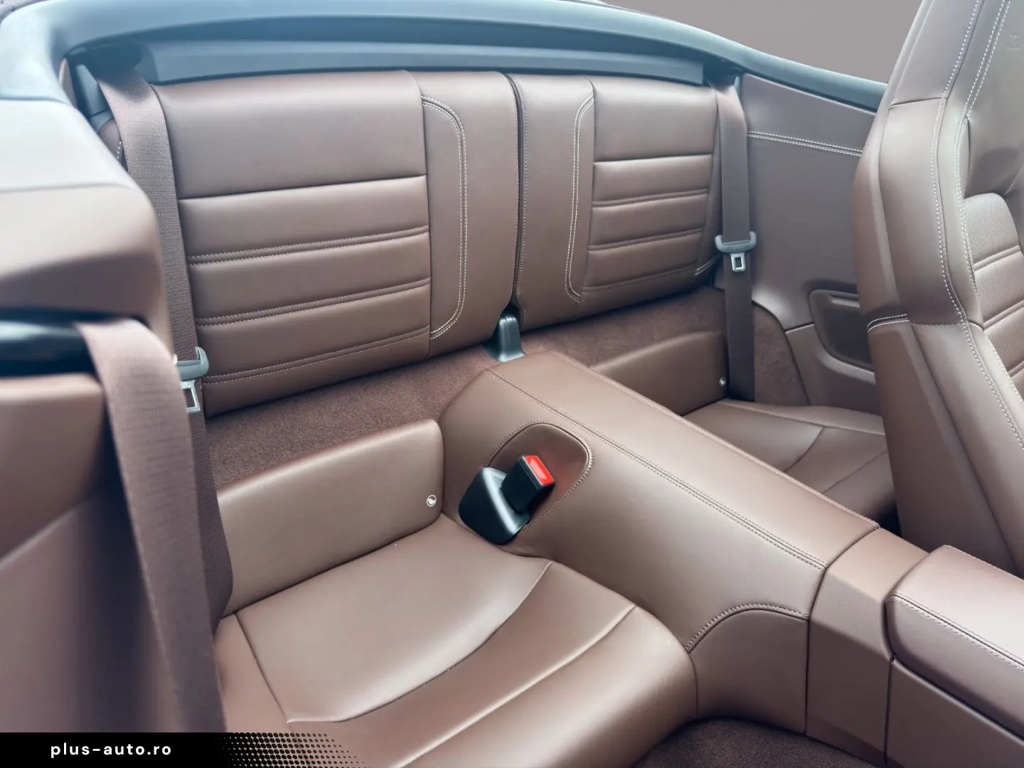PORSCHE 911 în leasing operațional MOOV